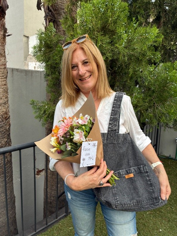Producto - FLORES + BOLSO DENIM