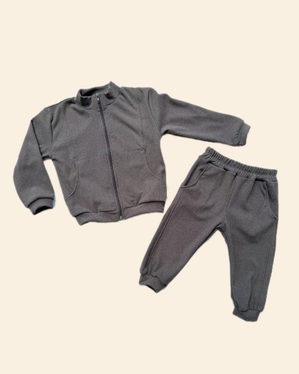 Producto - Conjunto Puelo Gris Medio Baby