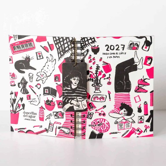 Producto - Nada como el lápiz y el papel - Agenda 2027 - Ilustrada por María Luque. - 0