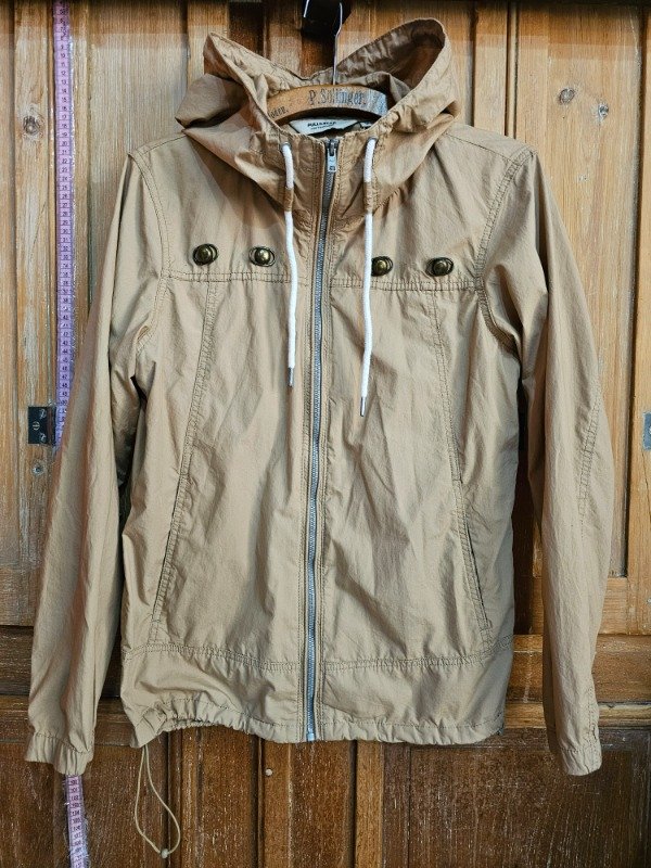 Producto - Campera PullandBear Beige t.M