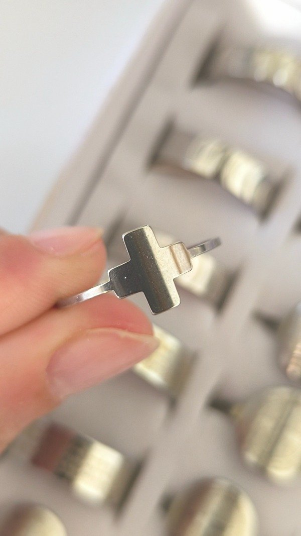 Producto - Anillo cross