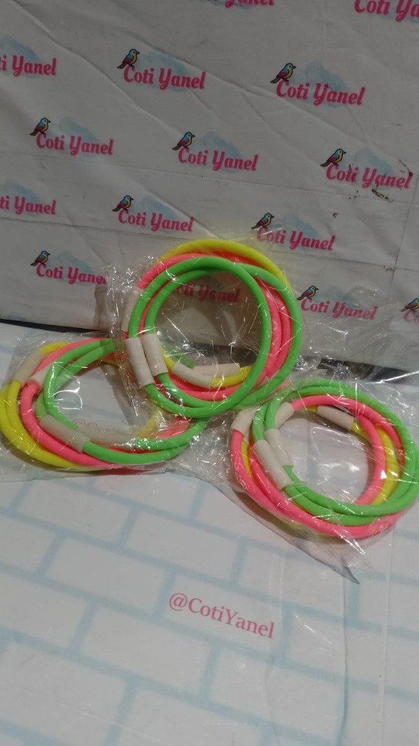 Producto - Pulseras de goma FLUOR PAQUETE X6 unidades