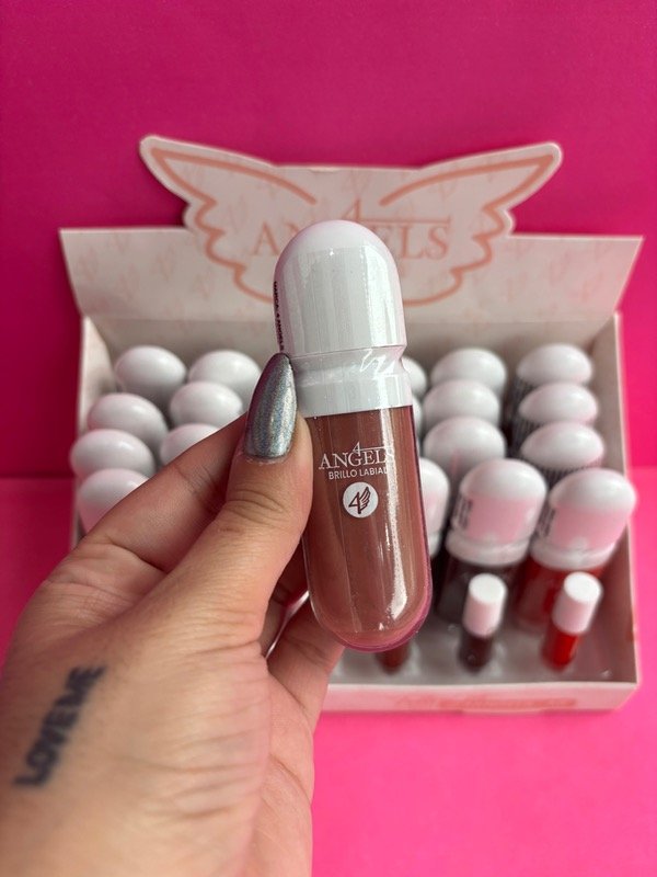 Producto - Brillo labial con acabado glossy 4angels