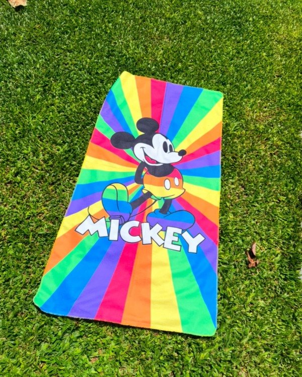 Producto - Toalla secado rápido Mickey arcoiris