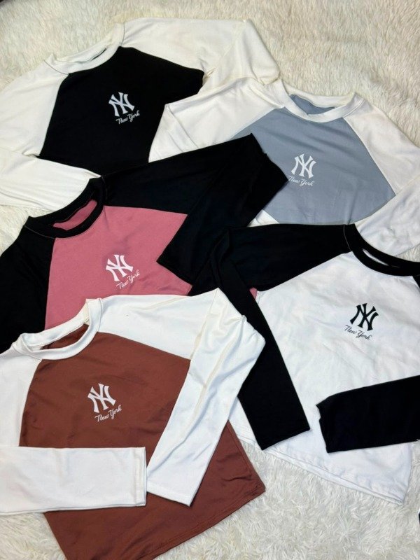 Producto - Camiseta Crop New York y Corazon - 0
