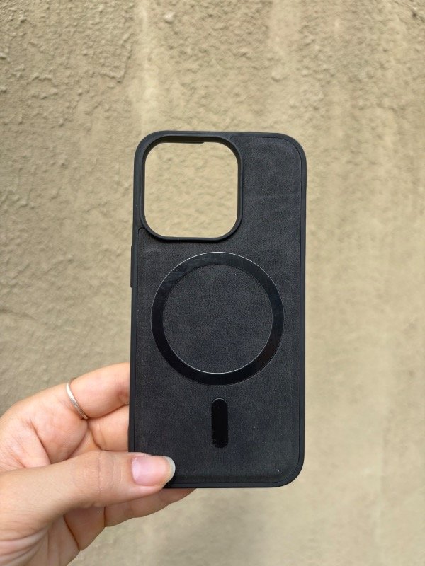 Producto - FUNDA CUERO MAGSAFE IP 15 PRO