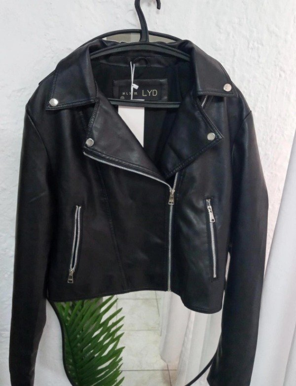Producto - Chaqueta Ecocuero Talle - 3