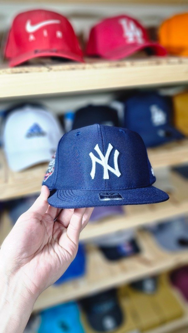 Producto - GORRA PREMIUM NEW YORK AZUL PLANA