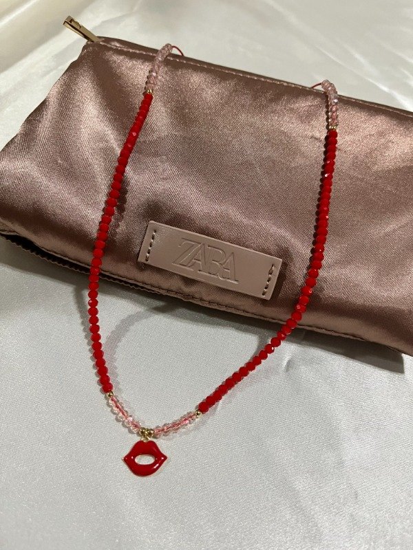 Producto - COLLAR KISS - CRISTALES Y ORO LAMINADO