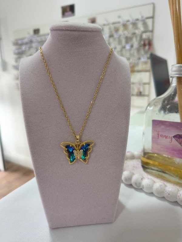 Producto - Cadenita mariposa azul ad