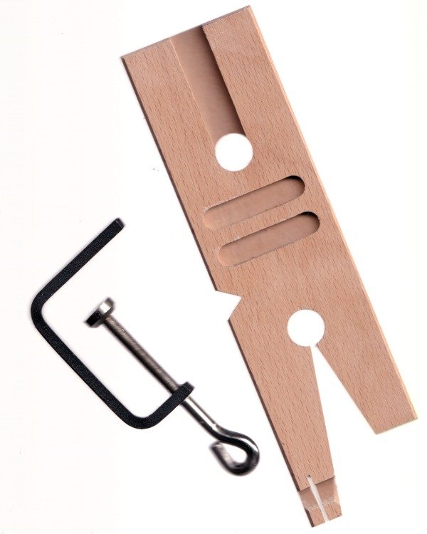 Producto - Esteca de madera + Prensa