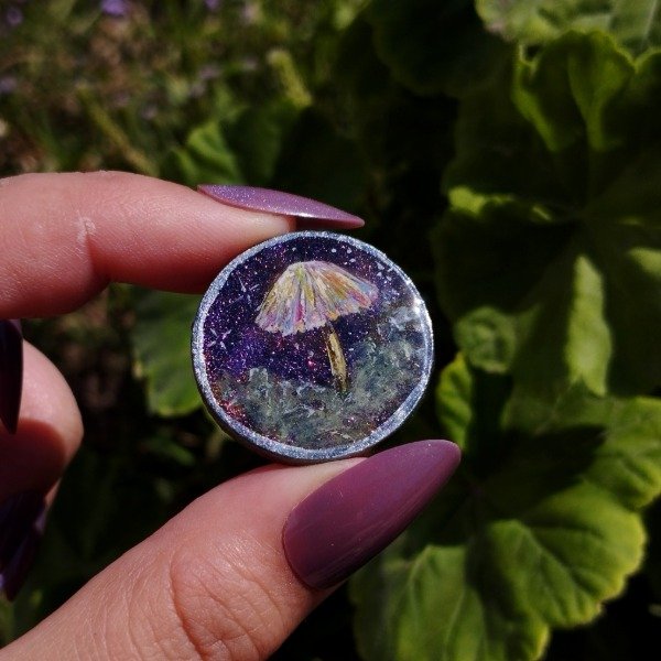 Producto - Prendedor magia fungi