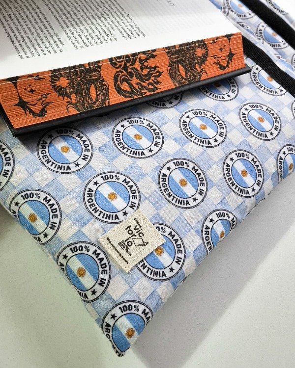 Producto - Funda para libros extra estándar Made in Argentina IMPERMEABLE