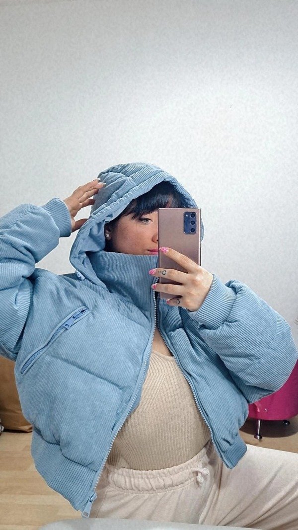 Producto - CAMPERA PUFFER DE CORDEROY CELESTE-NEGRO-ROSA