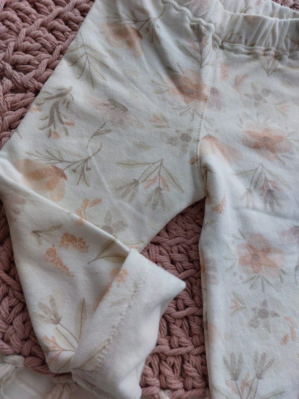 Producto - Calza frizada flor