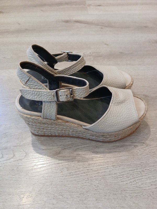 Producto - Sandalia TOSONE (37)