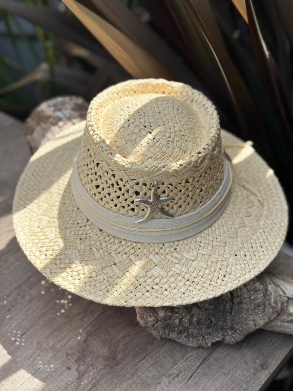 Producto - sombrero blanco estrella