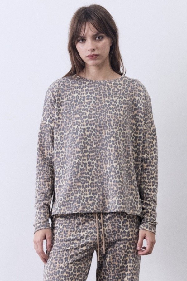 Producto - Buzo Doja Leopardo St Marie