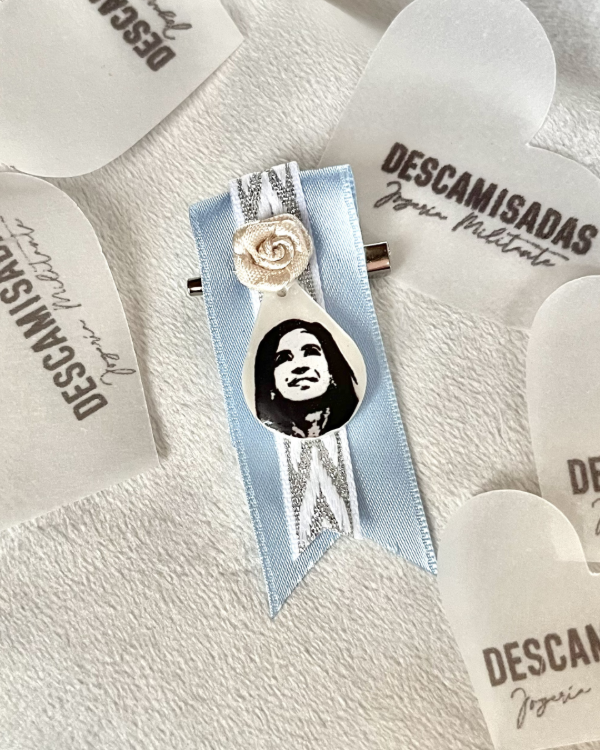 Producto - Prendedor chico Cristina