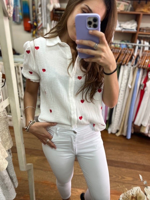 Producto - Camisa con corazones