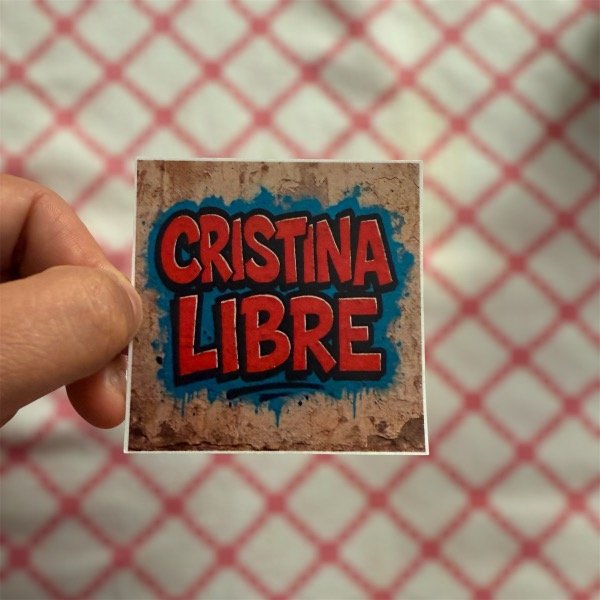 Producto - Sticker opp transparente Cristina libre grafitti