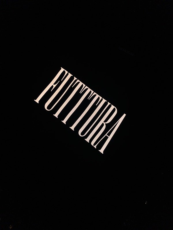 Producto - Baby tee- Logo T y Futttura Reflectivo (estampa adelante y atras) - 2
