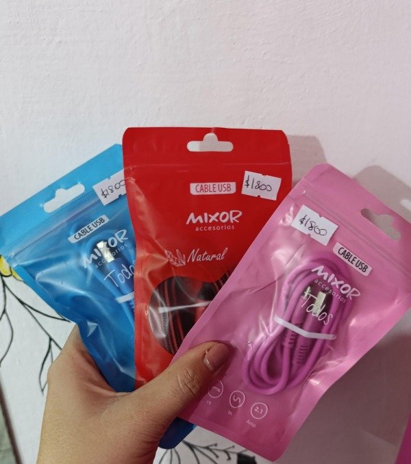 Producto - cable USB ficha v8