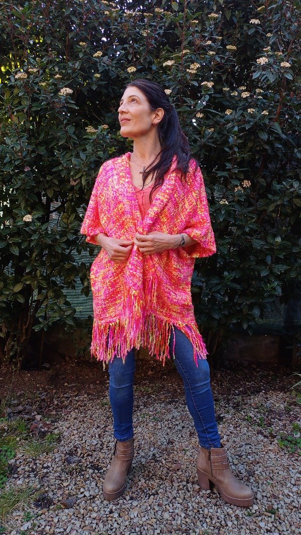 Producto - Ruana Matizada Tonos Fucsia, Rosa, Verde Manzana y Naranja intenso