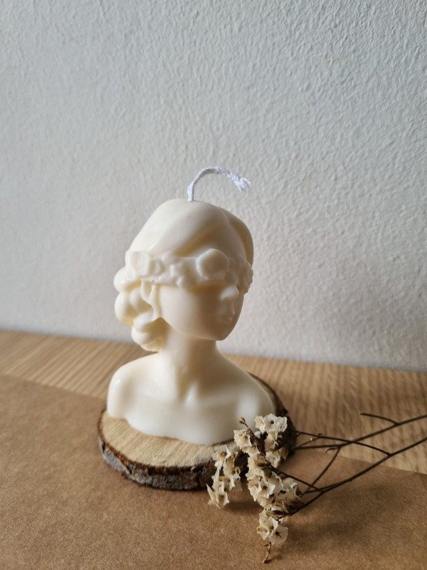 Producto - La niña de los ojos vendados