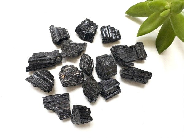 Producto - Mini turmalina de 1 cm x 3 uni