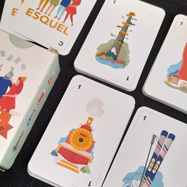 Producto - Naipes tipo español con temática Esquel