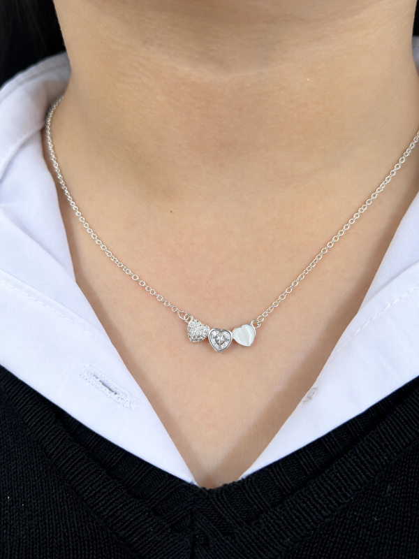 Producto - Cadena de acero con tres corazones