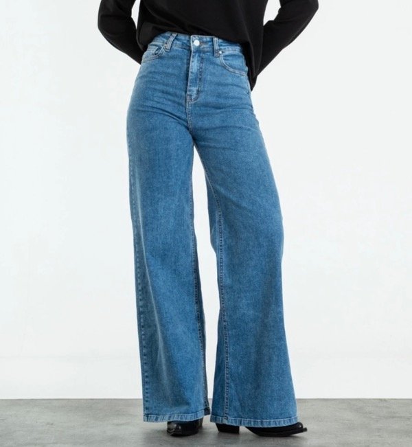 Producto - WIDE LEG BASIC ISOSTASIA