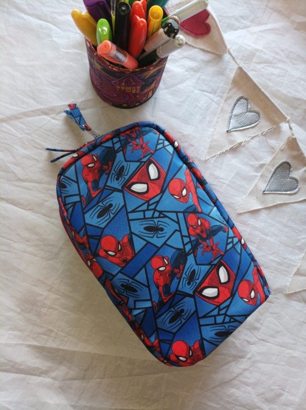 Producto - Cartuchera Vertical Hombre Araña