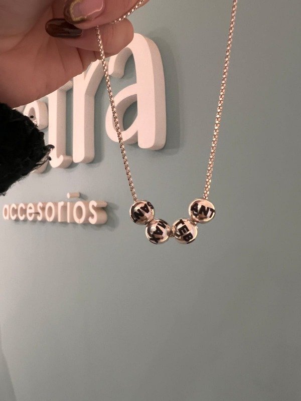 Producto - Dije pelotita grabada