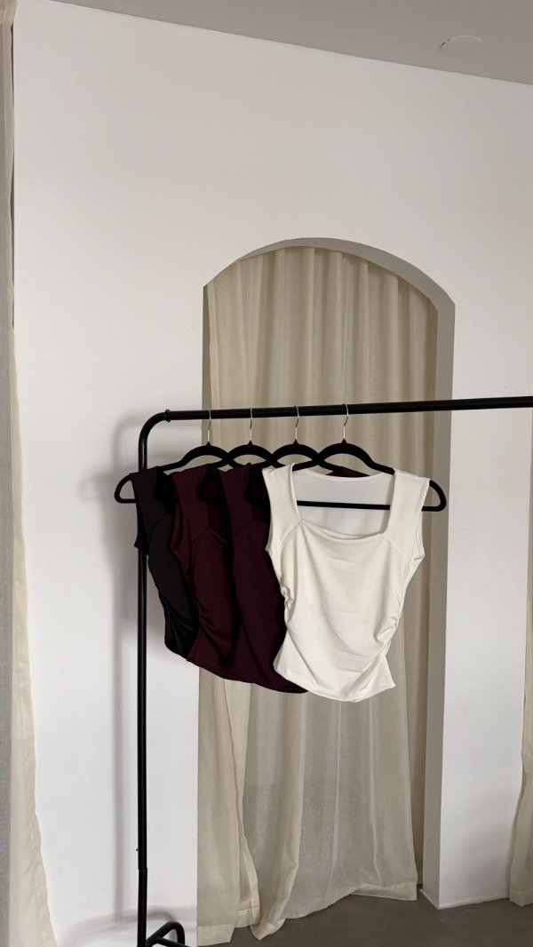 Producto - MUSCU FRUNCE ESCOTE C/RECORTE