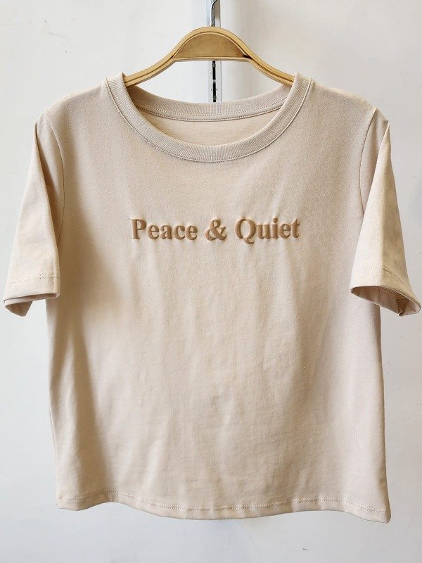 Producto - Remera Algodón 20/1 Estampa "Peace Quiet" (Art. 5895)
