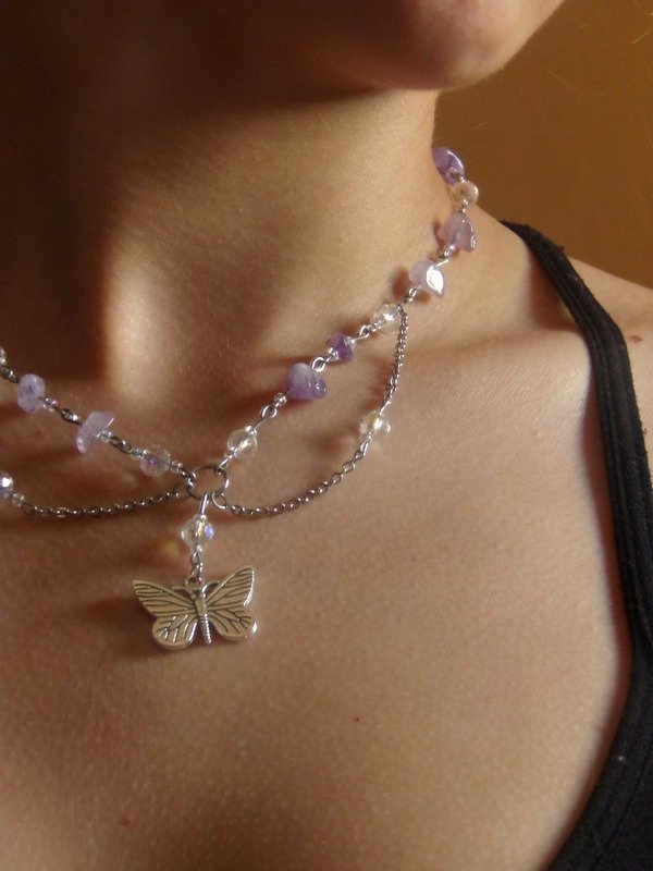 Producto - collar de mariposita (amatista)