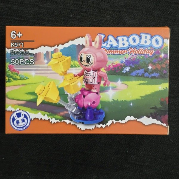 Producto - Lego: Labubu Summer Holiday (modelo 5) [chico]