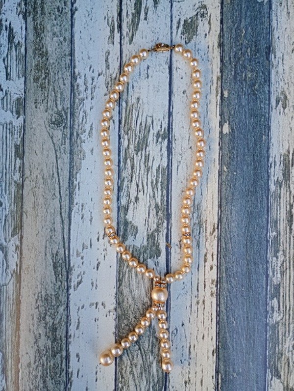 Producto - Collar de perlas y strass