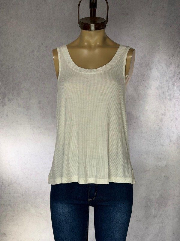 Producto - MUSCULOSA ST.MARIE BLANCA MORLEY