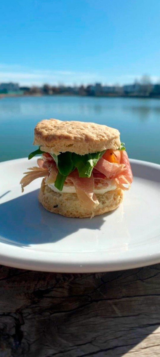 Producto - SCONES DE JAMON CRUDO 8 UN