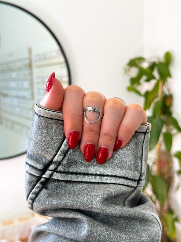 Producto - Anillo acero quirúrgico corazón manos