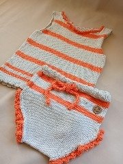 Producto - Conjunto tejido en hilo de algodón remera y cubrepañal. 0 - 6 meses