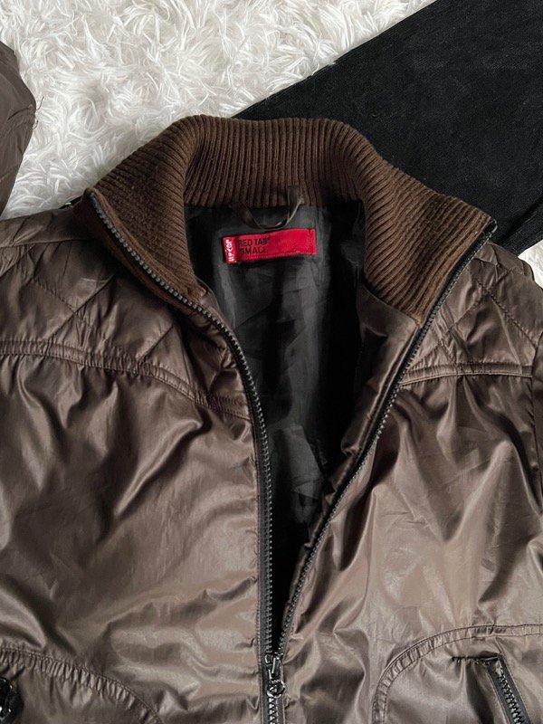 Camperita levis y2k chocolate talle s — imagen 2