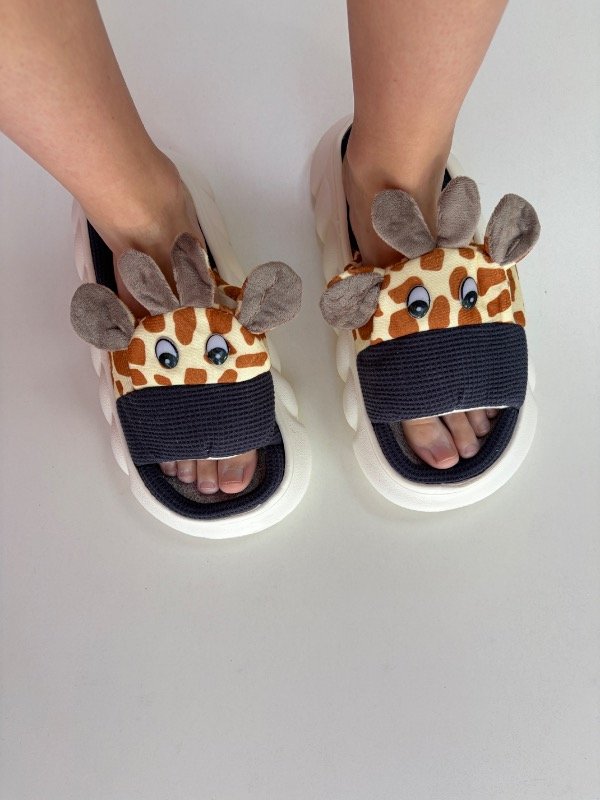 Producto - Pantufla jirafa