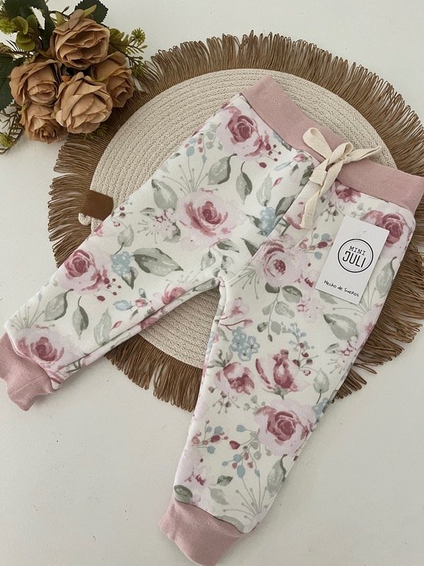 Producto - JOGGING MALI FLORES ROSA - 1