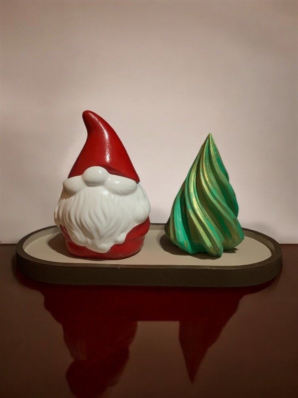 Producto - COMBO Navideño 2 Papá Noel + Pino de yeso + Bandeja Ovalada de 23cm.