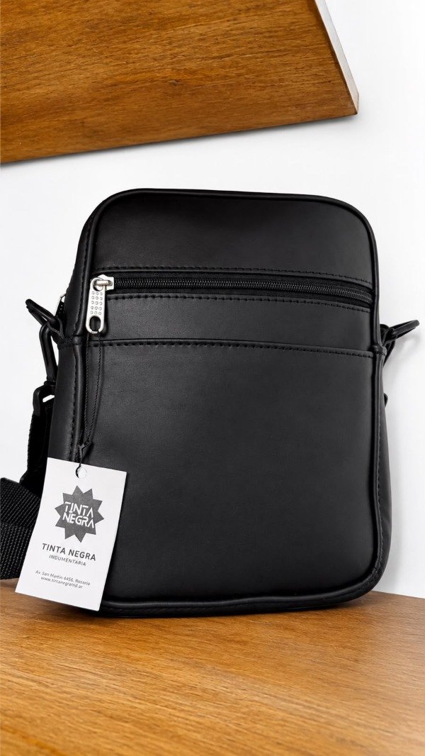 Producto - Morral de cuero negro