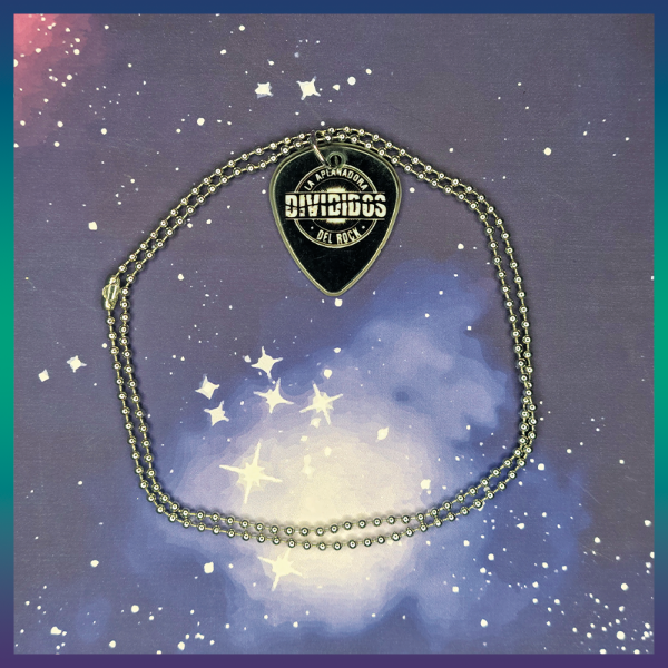 Producto - Púa Personalizada con Collar de Bolitas